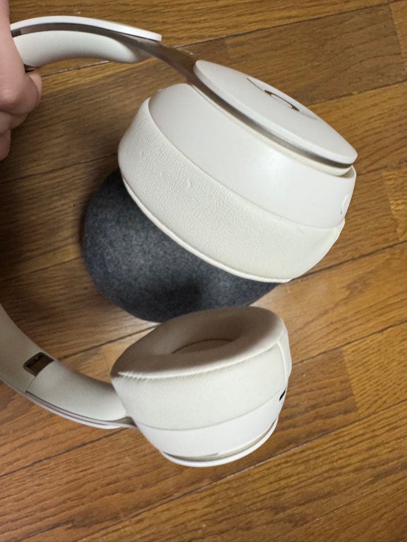 ヘッドホン beats solo pro