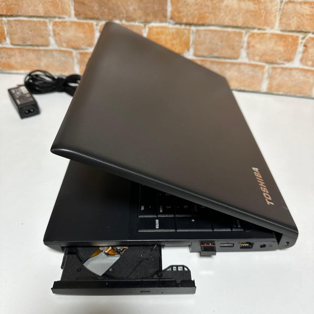 TOSHIBAノート PC Core i5 SSD メモリ8GB オフィス付き