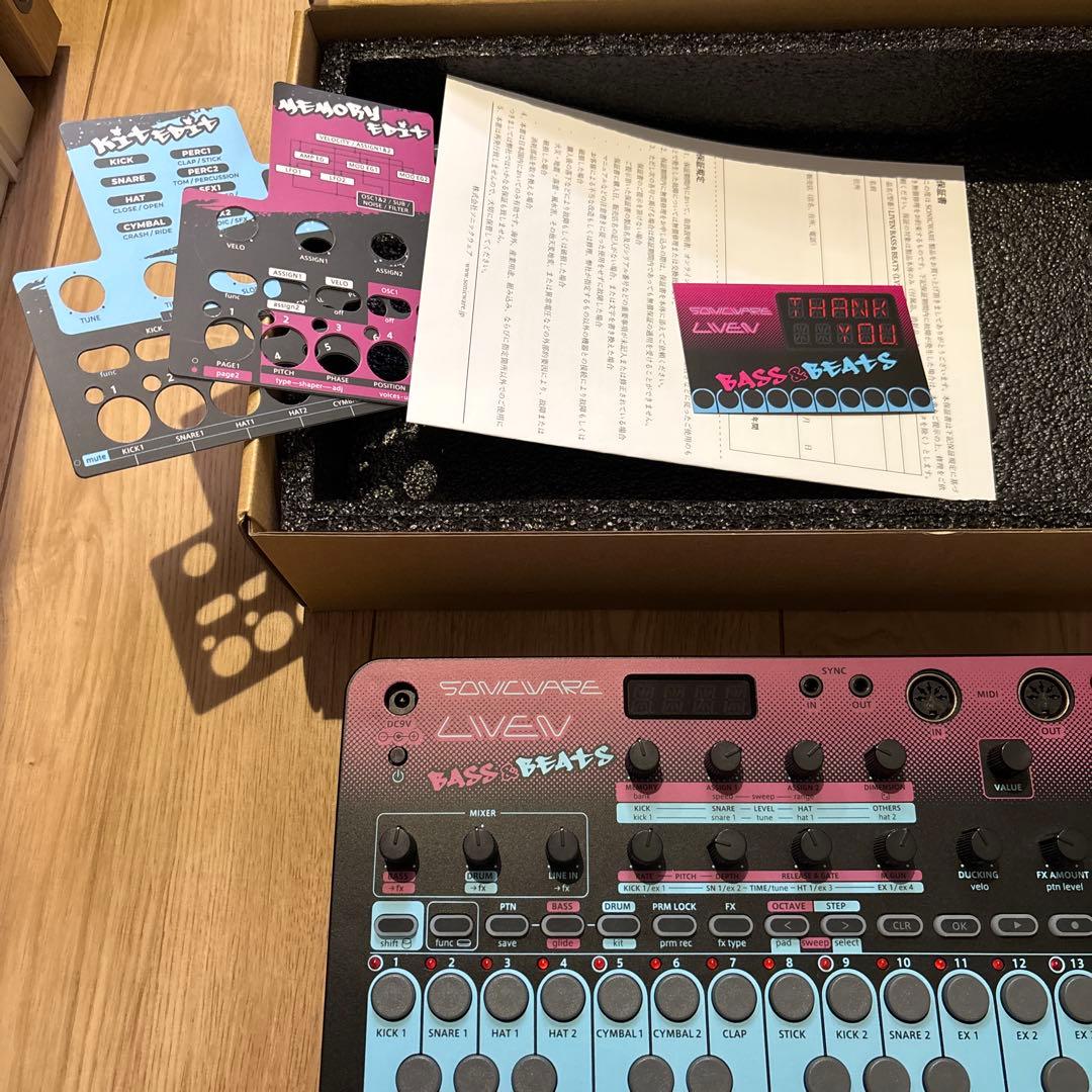 【美品】SONICWARE LIVEN BASS BEATS シンセサイザー