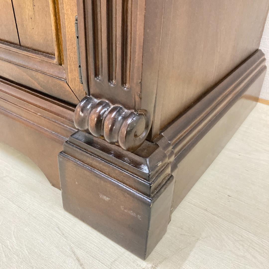 ASHLEY アシュレイ　サイドボード　リビングボード　キャビネット