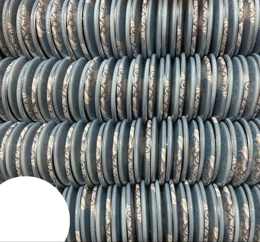 ツイステ フロイド 缶バッジ プラチナ