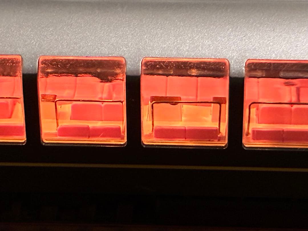 ゆ*ん様 トワイライトエクスプレス24系細部加工品　tomix ライト室内灯点灯