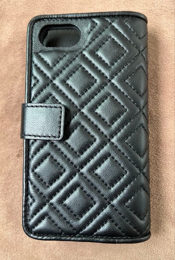 TORY BURCH 新品未使用iPhoneキルティング 手帳型ケース