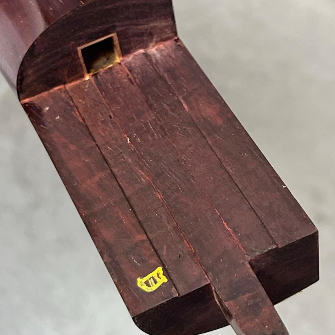 津軽三味線 太棹 紅木 綾杉胴 金細 東さわり 2本溝 和楽器 ケース付