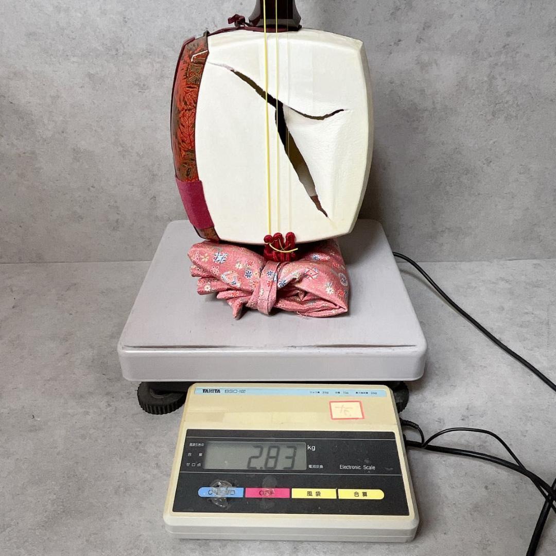 津軽三味線 太棹 紅木 綾杉胴 金細 東さわり 2本溝 和楽器 ケース付