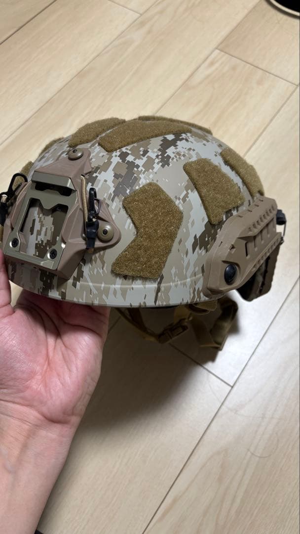 Ops-Coreタイプ FAST SF ハイカット ヘルメット AOR1