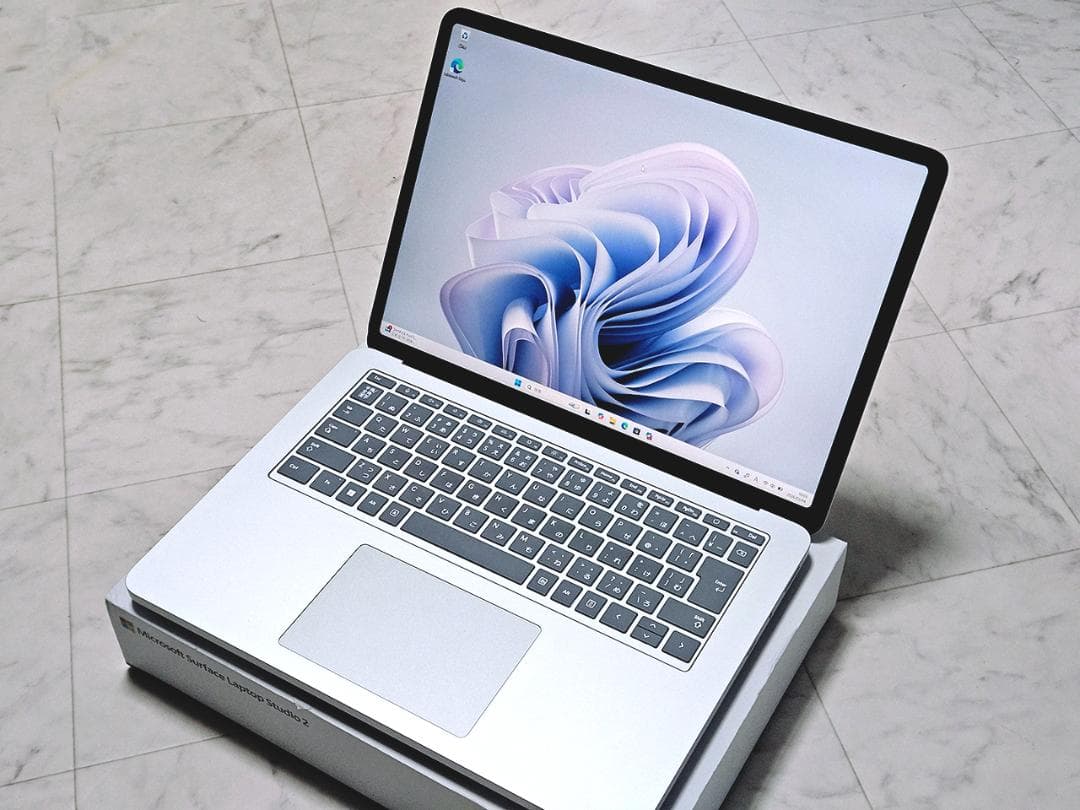 Windowsノート本体 Surface Laptop Studio 2 Core i7 RTX 4050