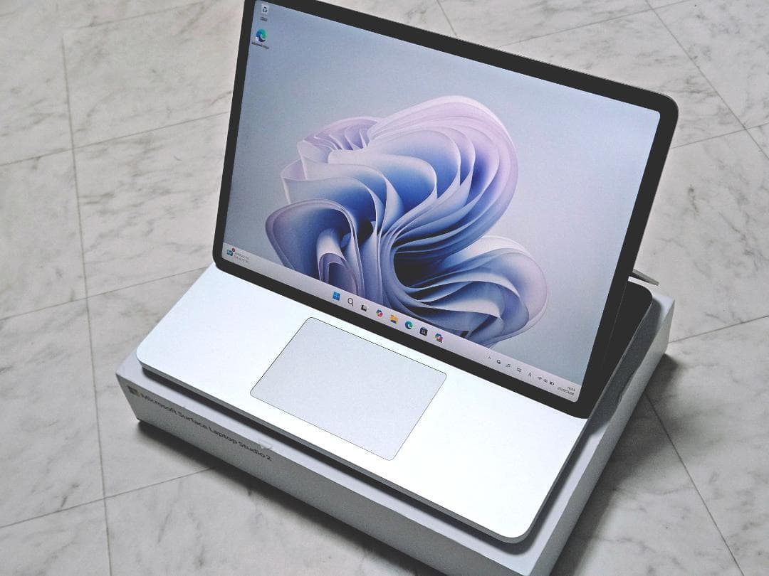 Windowsノート本体 Surface Laptop Studio 2 Core i7 RTX 4050
