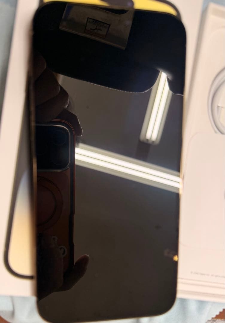 美品！Apple iPhone 14 Pro ゴールド SIMフリー　128GB