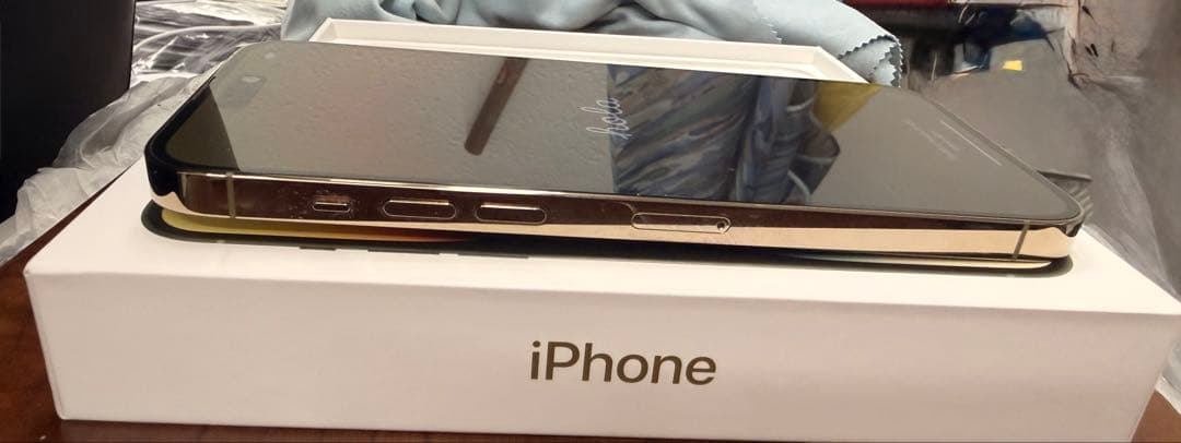 美品！Apple iPhone 14 Pro ゴールド SIMフリー　128GB