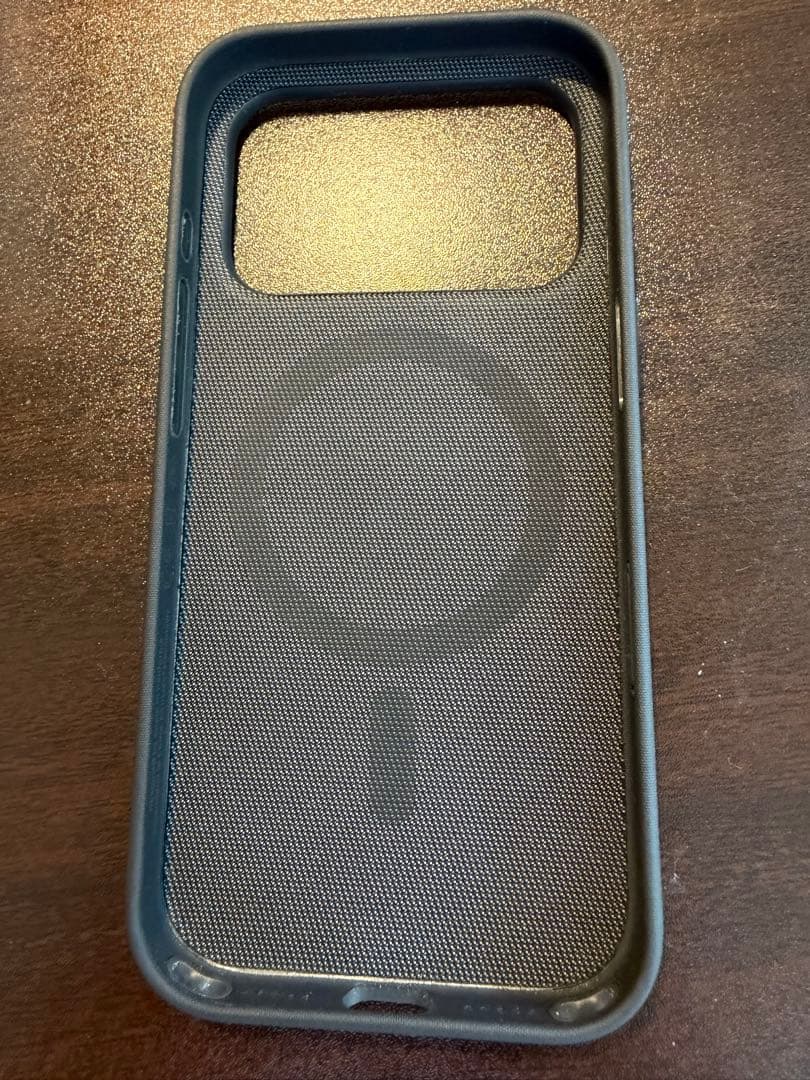 早い者勝ち　Apple純正　iPhone17pro テックウーブンケース　黒