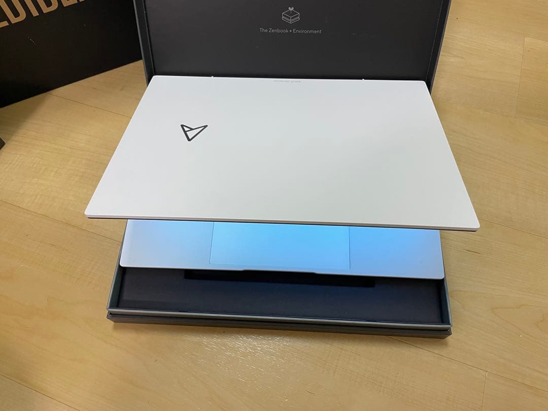 「美品」ASUS Zenbook 13 OLED Ryzen7 16GB 1TB