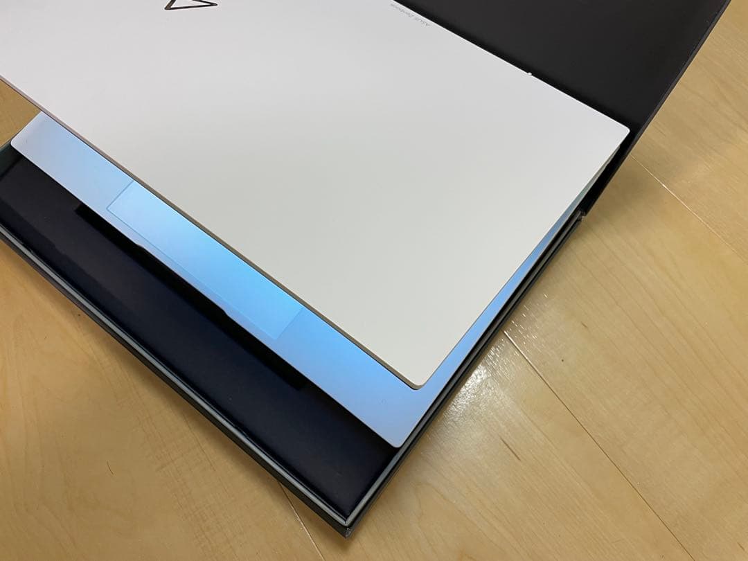 「美品」ASUS Zenbook 13 OLED Ryzen7 16GB 1TB