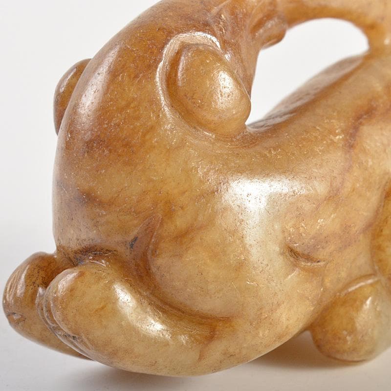 中国　玉石白玉彫刻　神獣　根付　紙鎮　置物　C　7706E