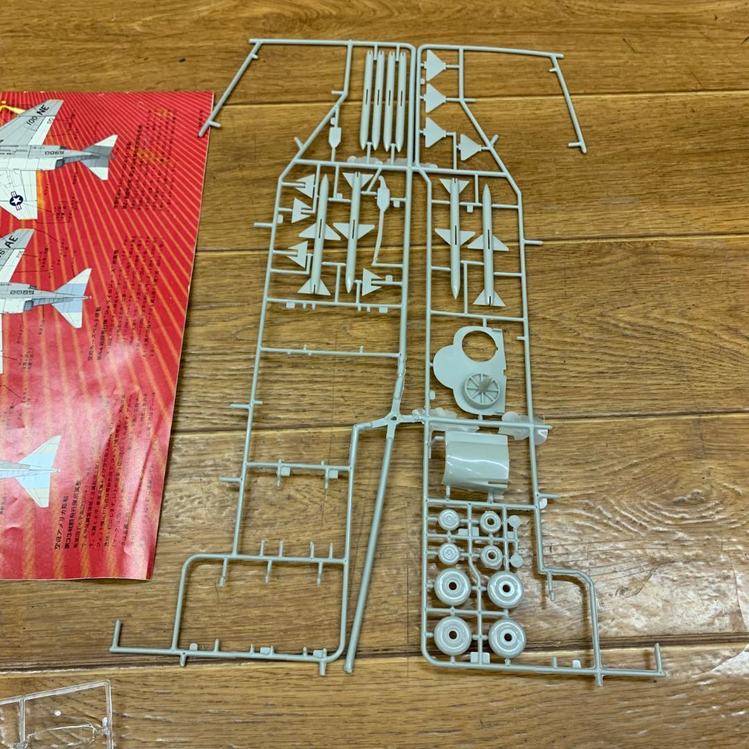プラモデル　戦闘機　2台まとめセット！ファントム　/　メッサーシュミット