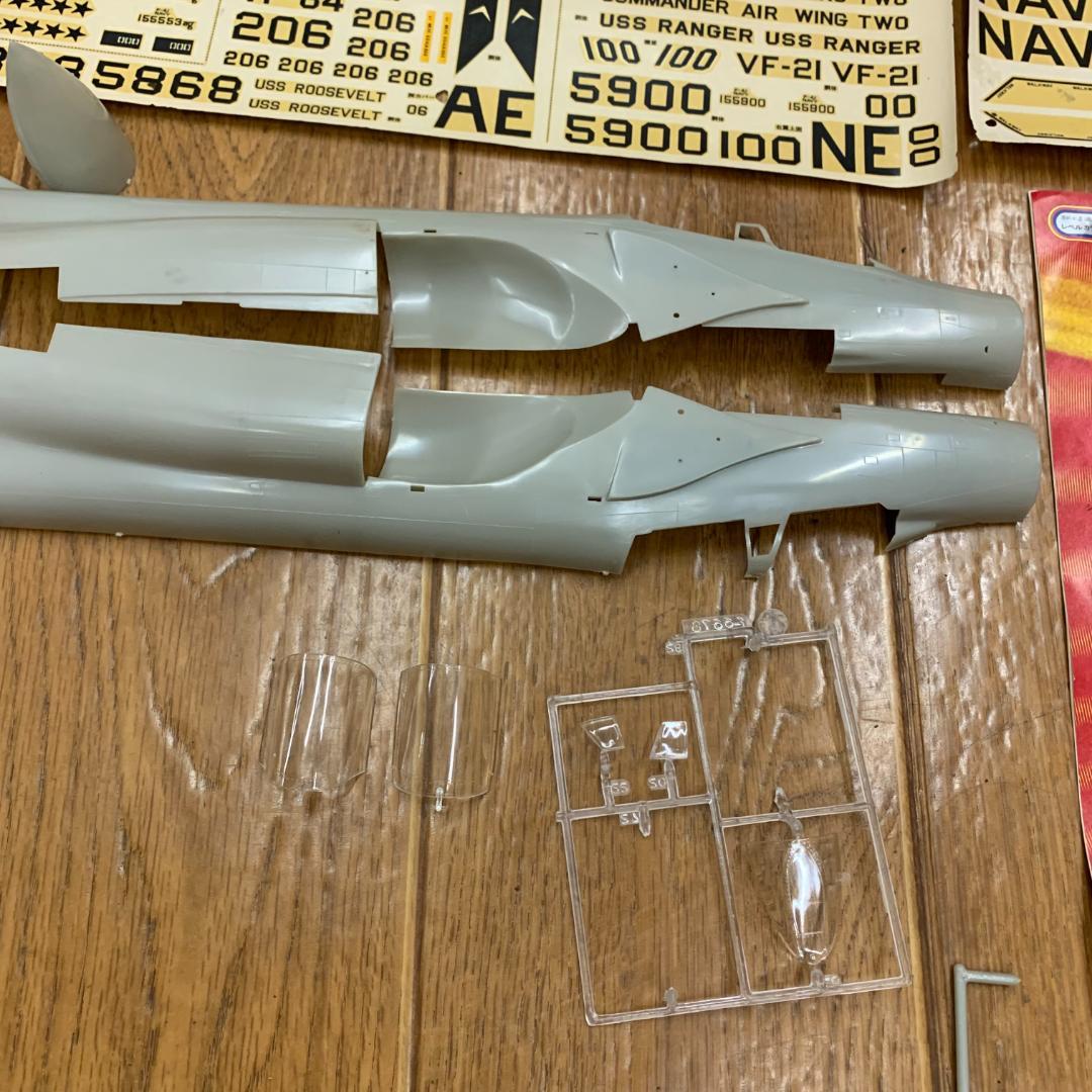 プラモデル　戦闘機　2台まとめセット！ファントム　/　メッサーシュミット