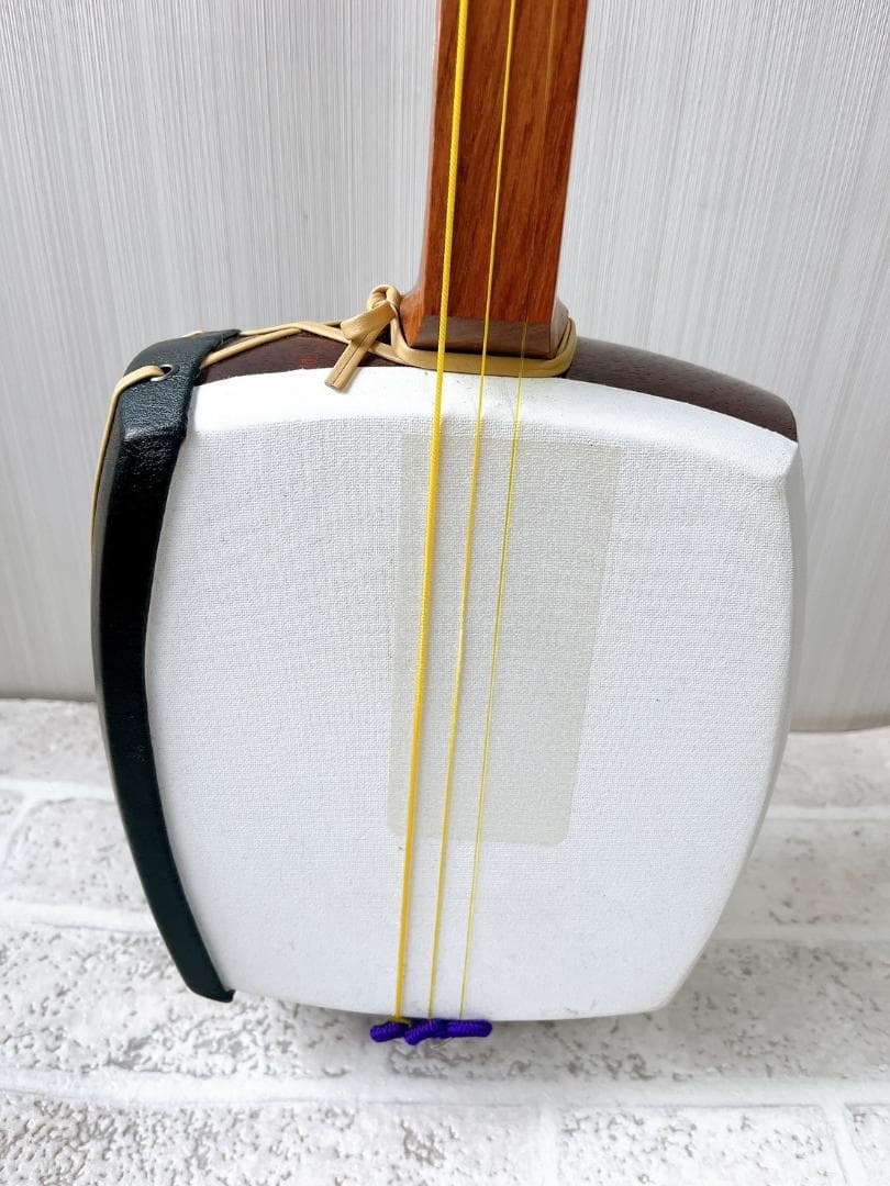 津軽三味線本体 人工皮 ケース付き
