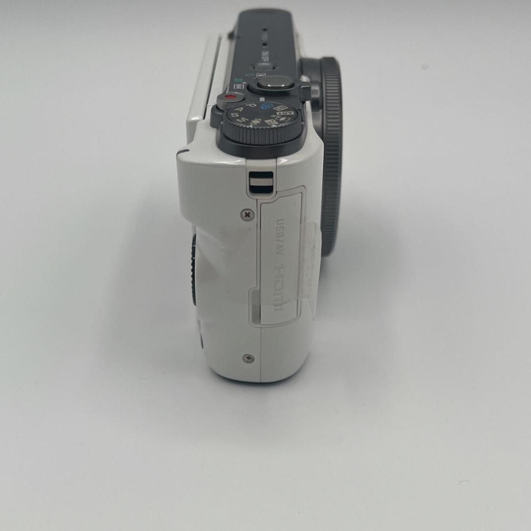 CASIO EX-ZR1100 ホワイト　コンデジ　カメラ カシオ EXILIM