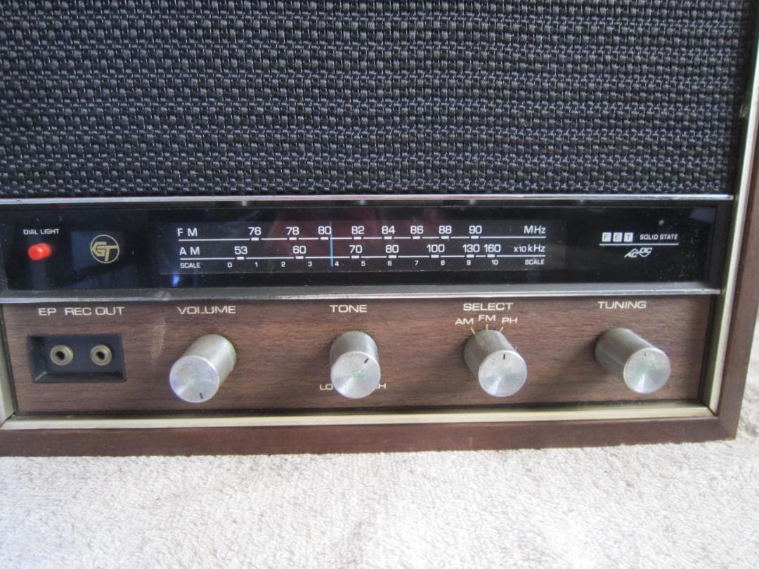 東芝　レトロラジオ　FM/AM（GT SOLID STATE)完動