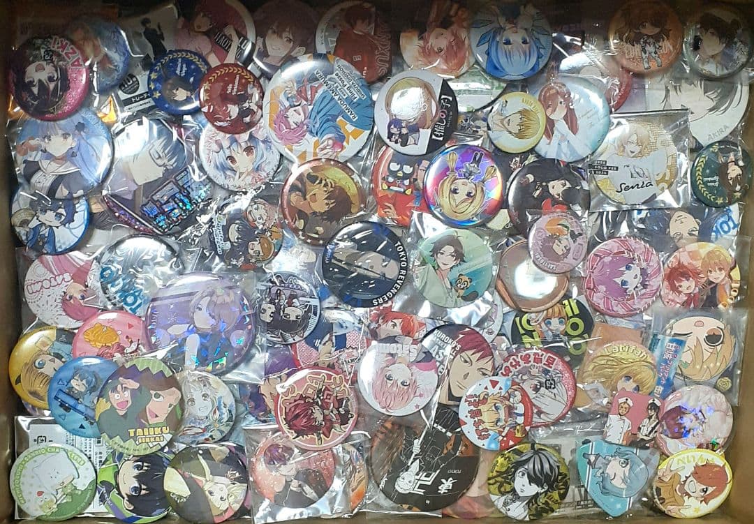 アニメ キャラクター 缶バッジ 大量 1000点以上 まとめ売り