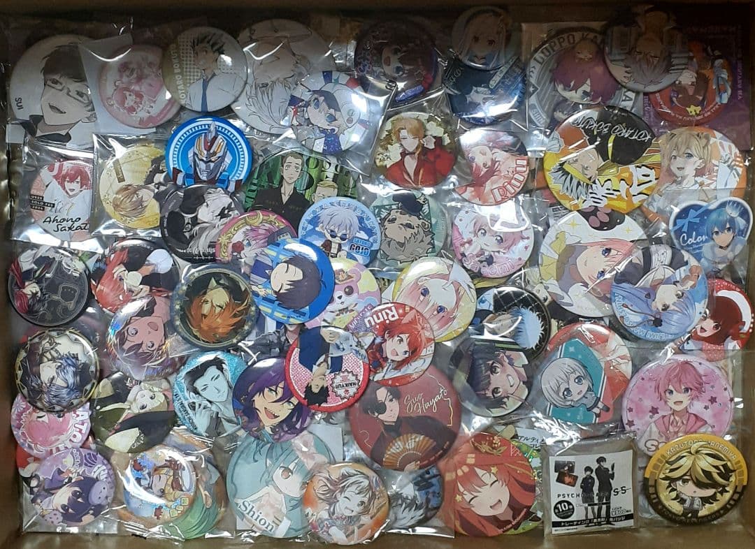 アニメ キャラクター 缶バッジ 大量 1000点以上 まとめ売り