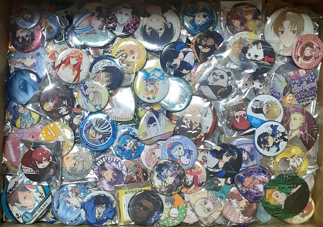 アニメ キャラクター 缶バッジ 大量 1000点以上 まとめ売り