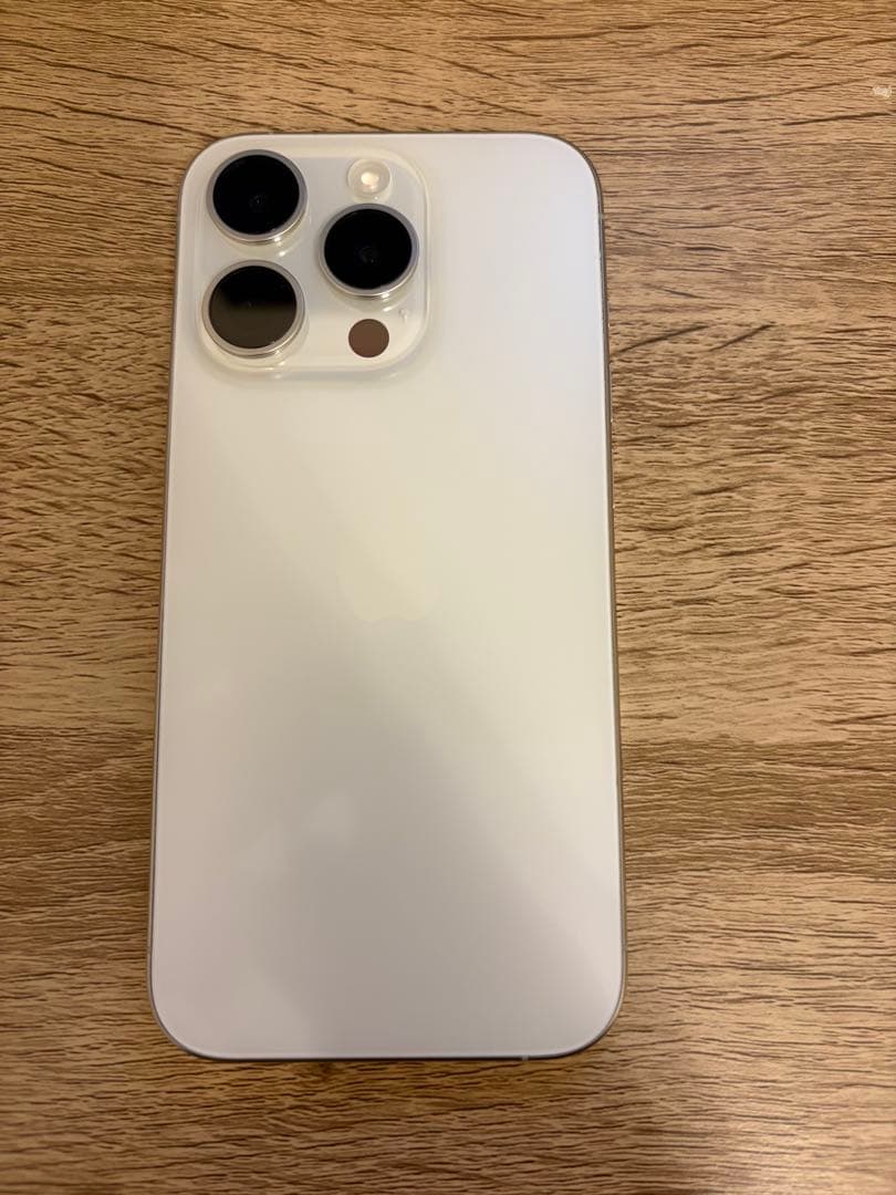 【iPhone 15pro 256GB】 ホワイトチタニウム