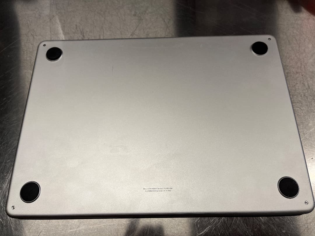 MacBook本体 MacBook Air M2 16GB 2TB