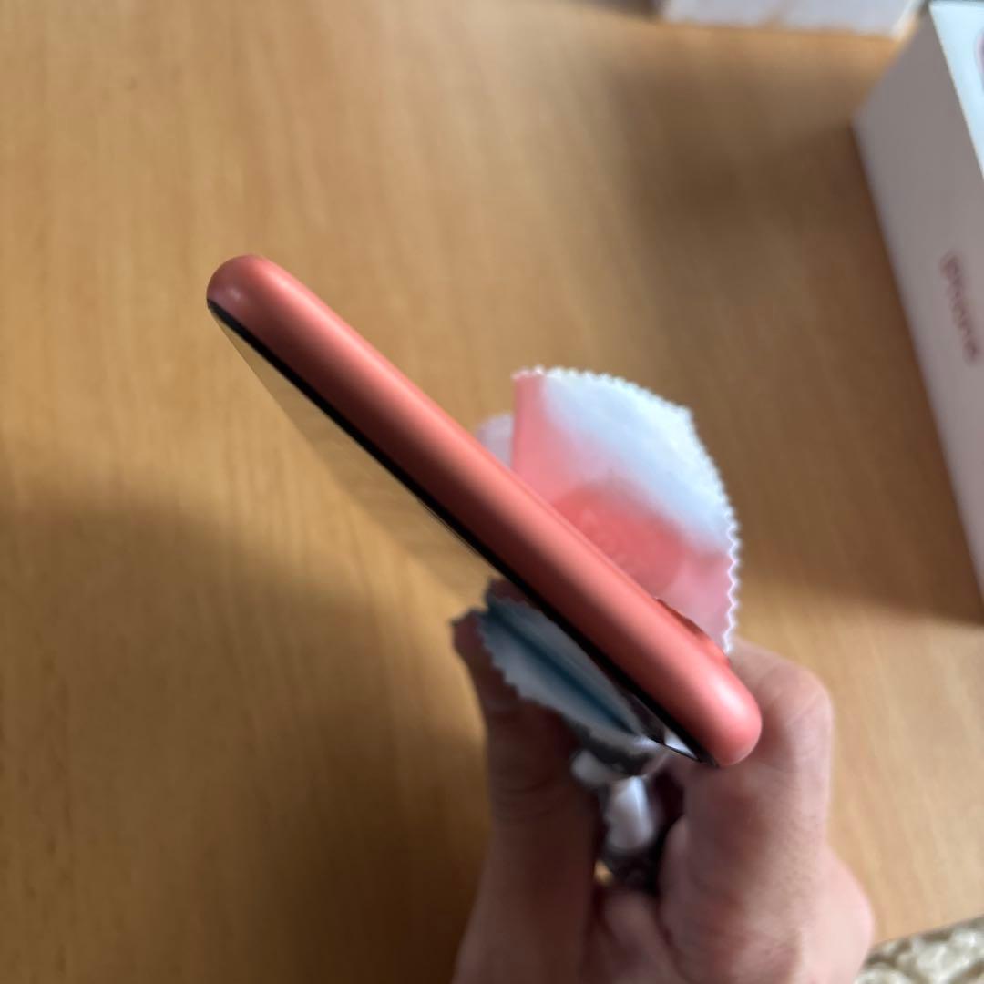 Apple iPhone XR コーラル 本体