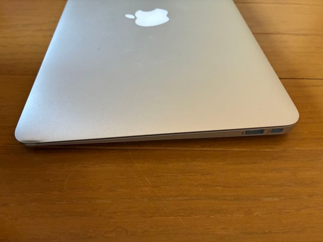 MacBook Air 2013 11インチ 4GB/128GB 初期化済み
