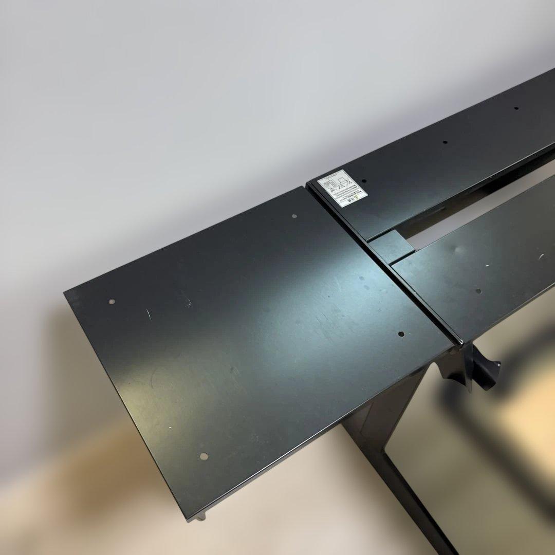 オカムラ クルーズ Cタイプ 連結天板・モニターアームクランプ付き