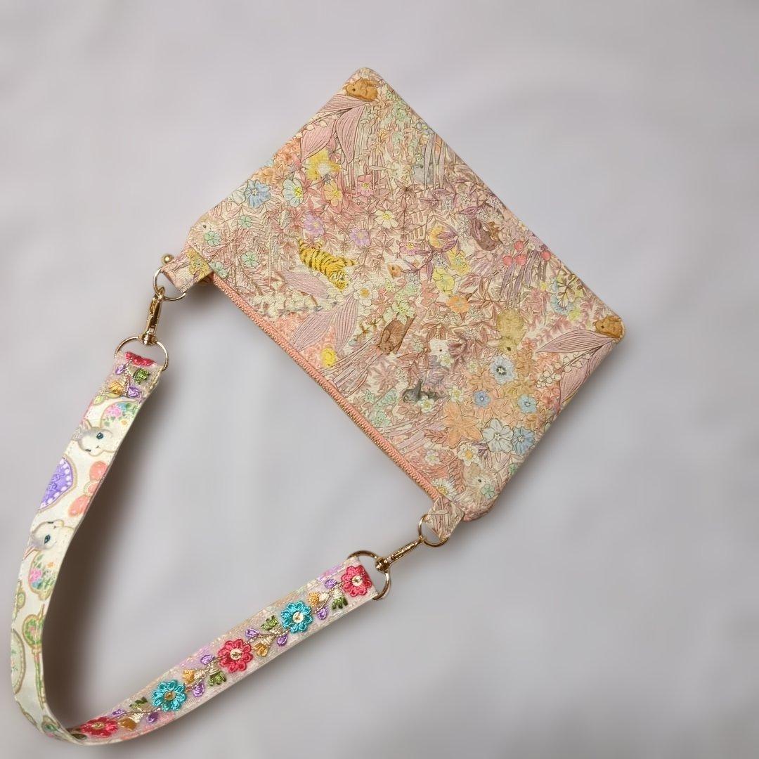 専用…ユキエモン…ボタニカルフラワーピンク系 持ち手付きペタンコポーチ