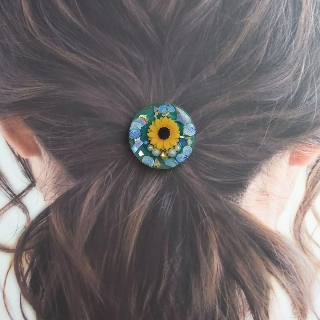 あじさいとひまわりラウンドレジンヘアゴム