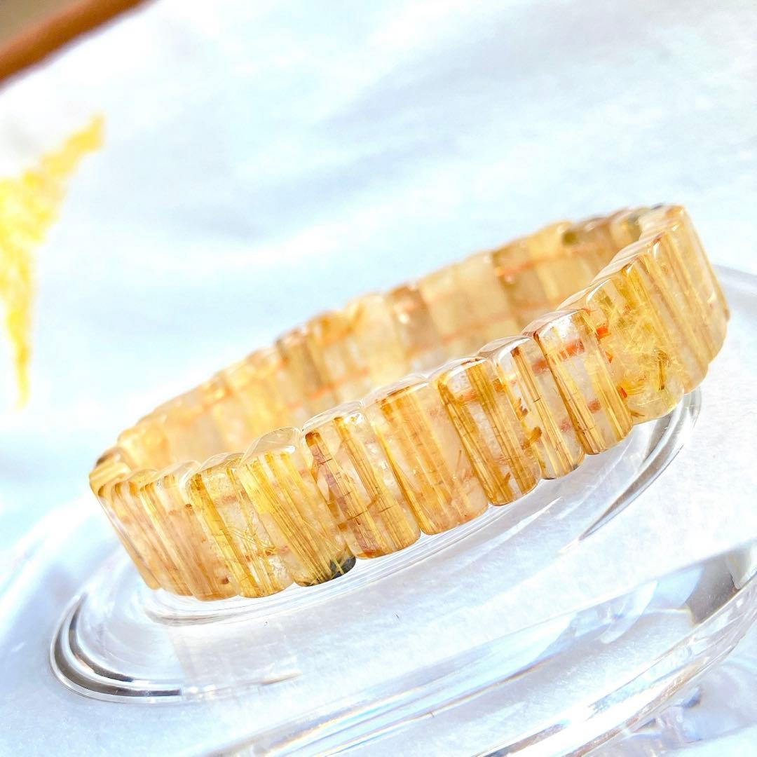 本日のお買い得！でもキラキラ！タイチンルチルクォーツ バングル 金運アップ！