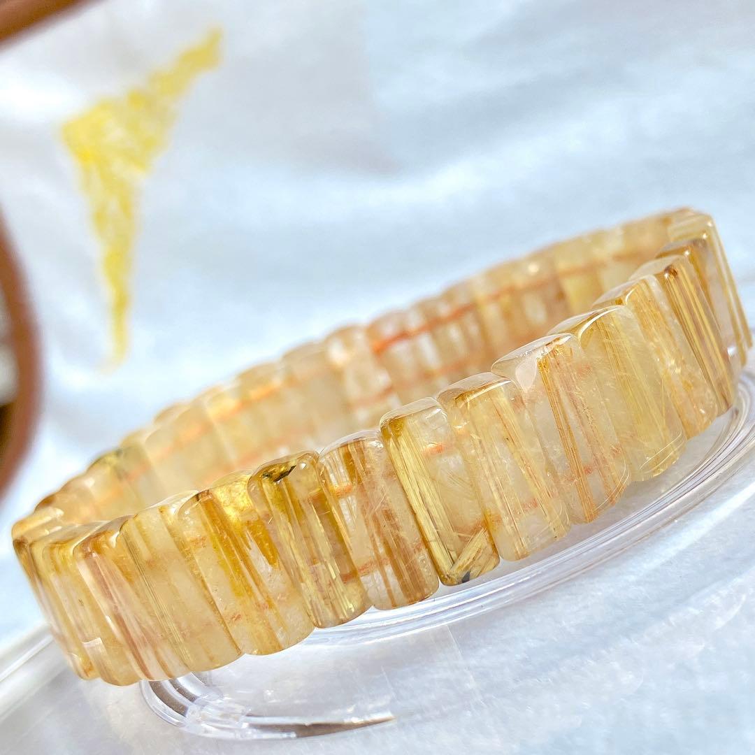 本日のお買い得！でもキラキラ！タイチンルチルクォーツ バングル 金運アップ！