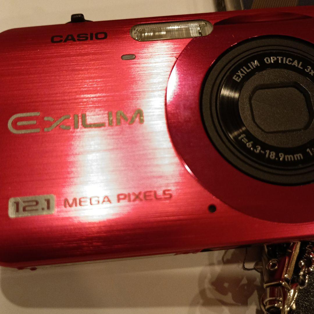 CASIO EXILIM 12.1メガピクセル レッド（充電器付)　 作動確認済