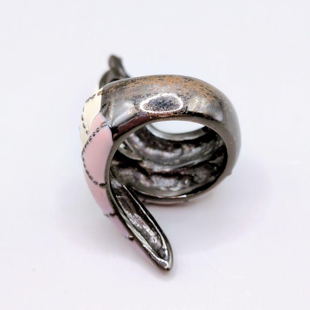 【希少モデル】 ANNA SUI白蛇リング アナスイ 指輪 ヘビ 幸運 ライン