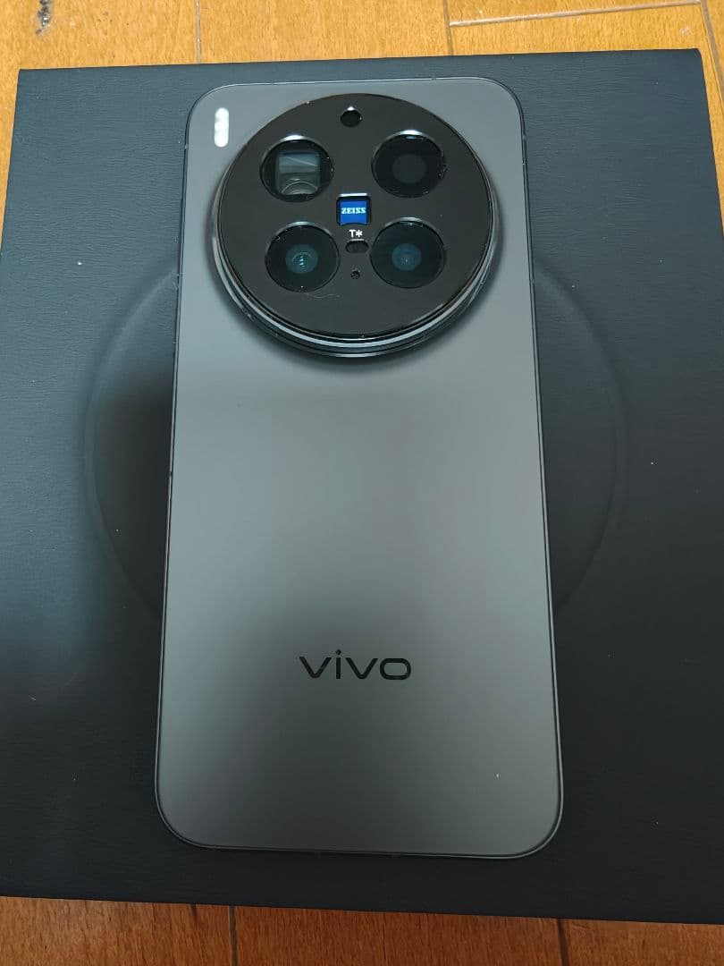 【ほぼ未使用】vivo X300 Pro 256GB中国版 1万円相当おまけ付き