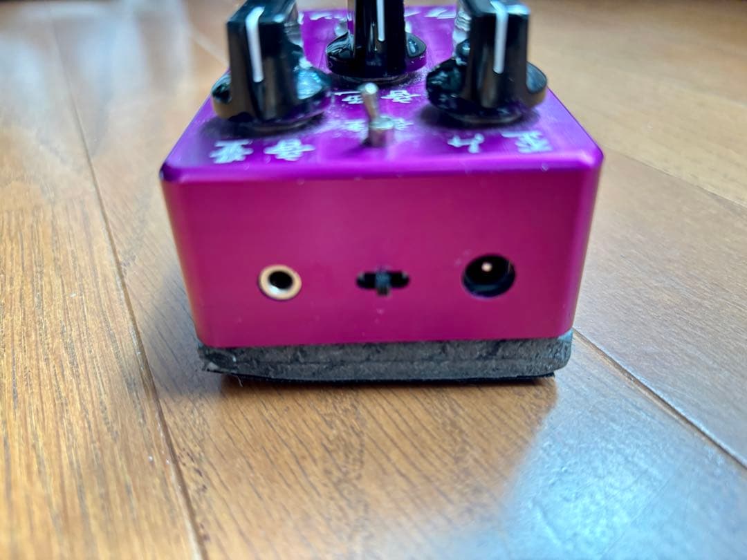 suhr riot ライオット ディストーション　エフェクター