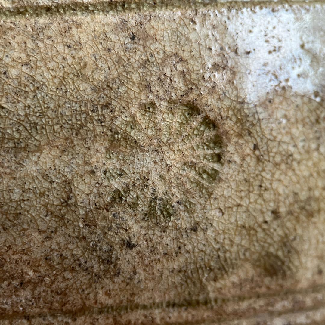 鎌倉時代 古瀬戸 灰釉瓶子 菊紋入 h32cm φ19cm