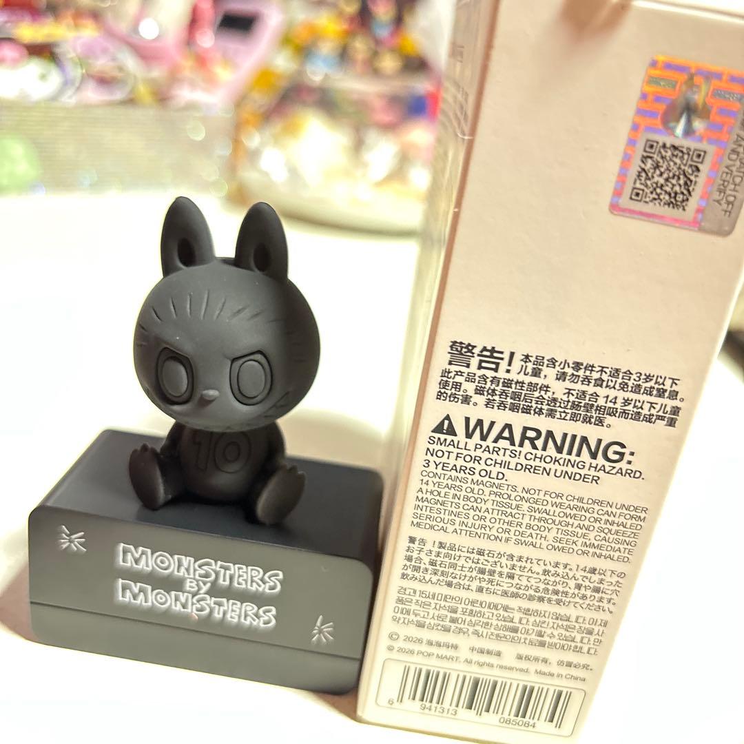 THE MONSTERS・10周年記念シリーズ　マグネット