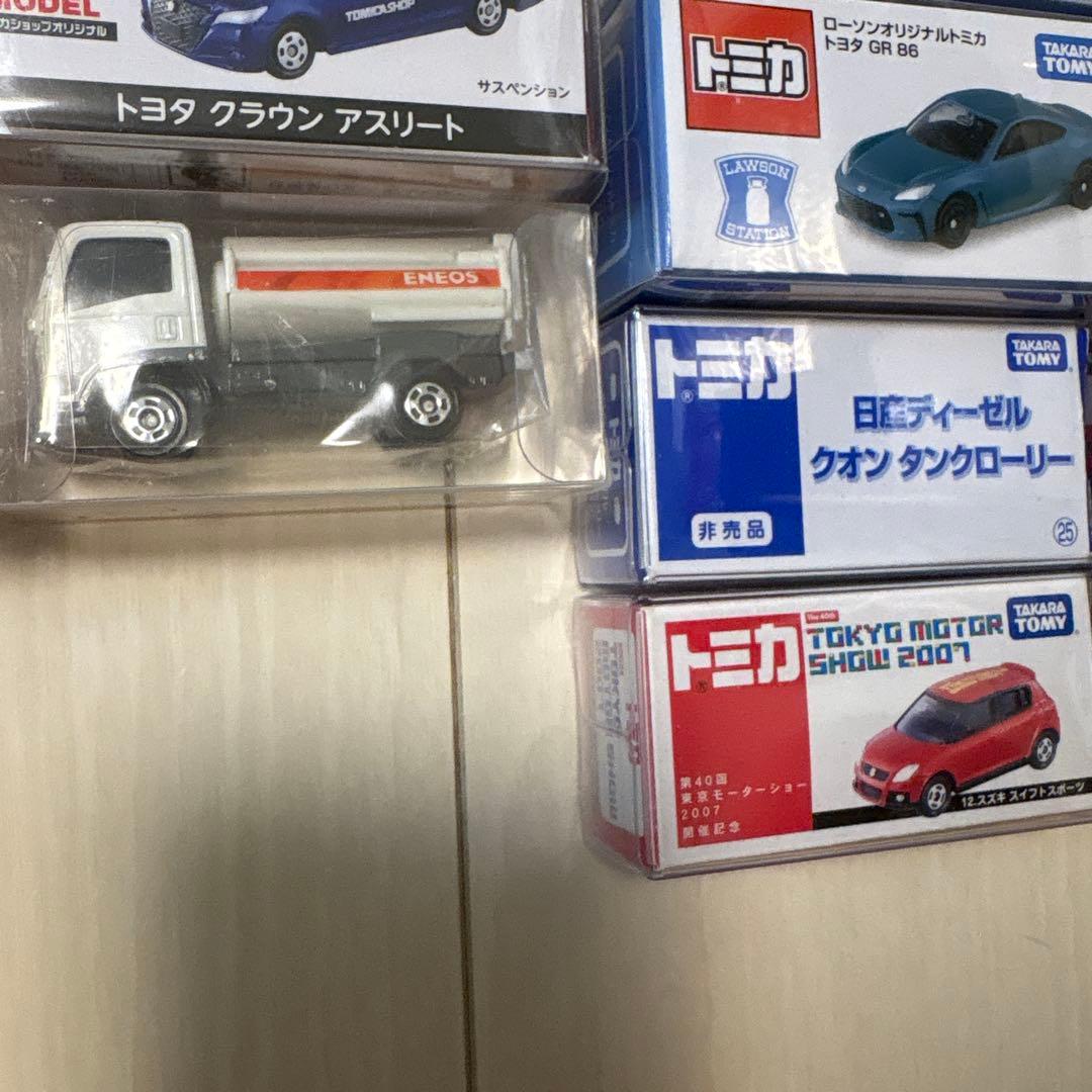2340.トミカ 64台まとめ売り