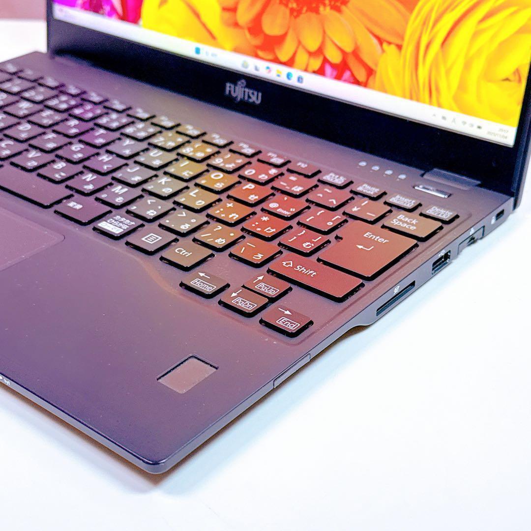 ❤️windows11❤️第8世代core i5 軽量ノートパソコン 爆速SSD
