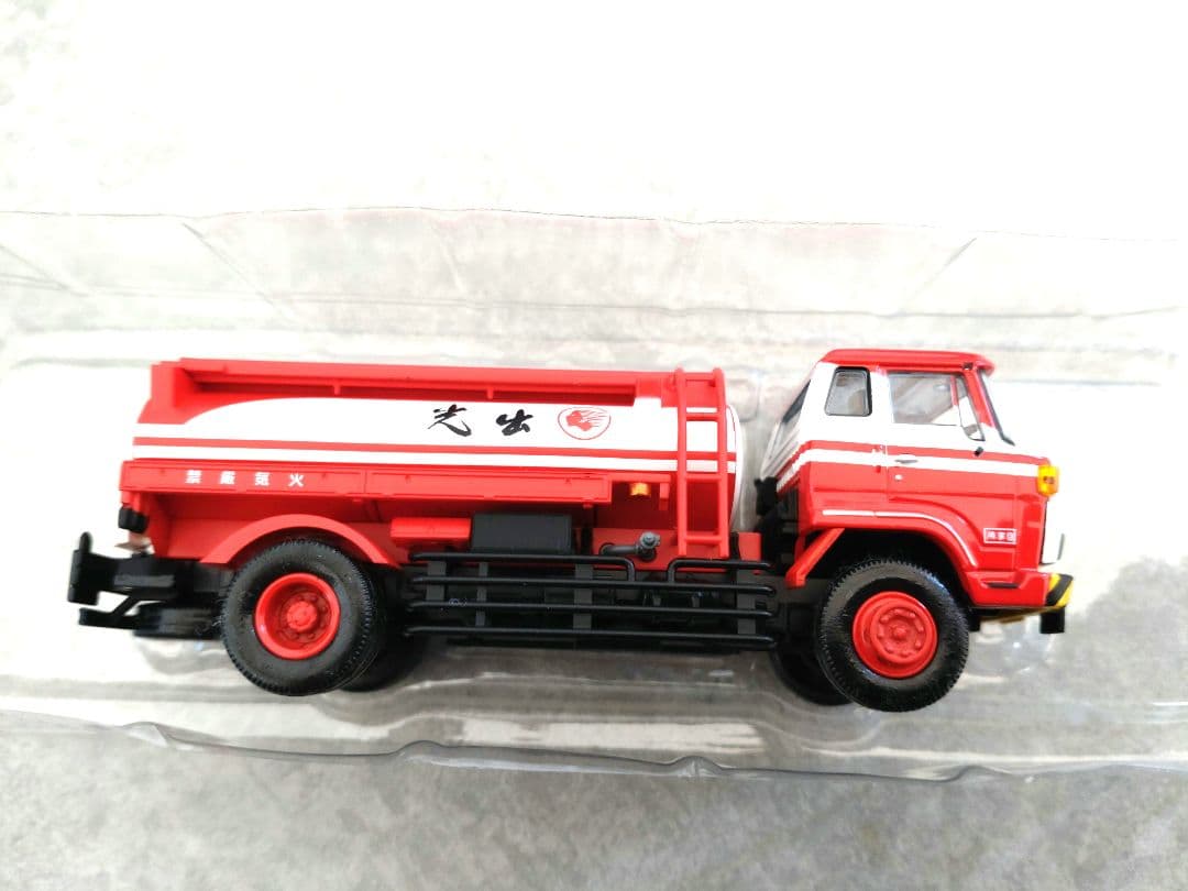 【超希少】TOMICA LIMITED VINTAGE日野タンクローリー