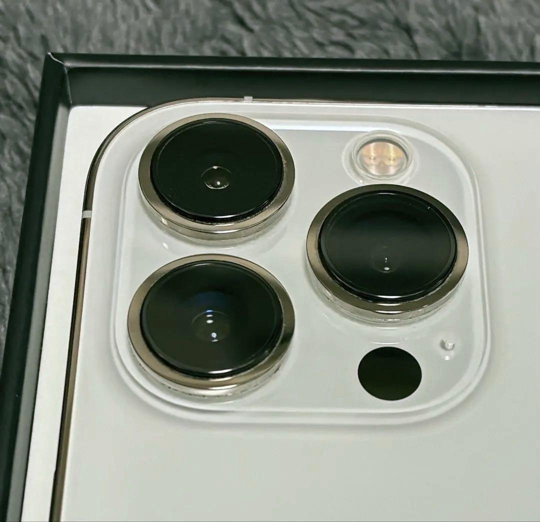 美品 iPhone 13 Promax 256GB シルバー 80%