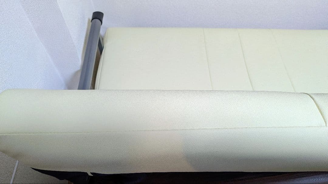 新品に近い、幅120センチ、セミダブルの3WAY ソファベッド　美品　ホワイト