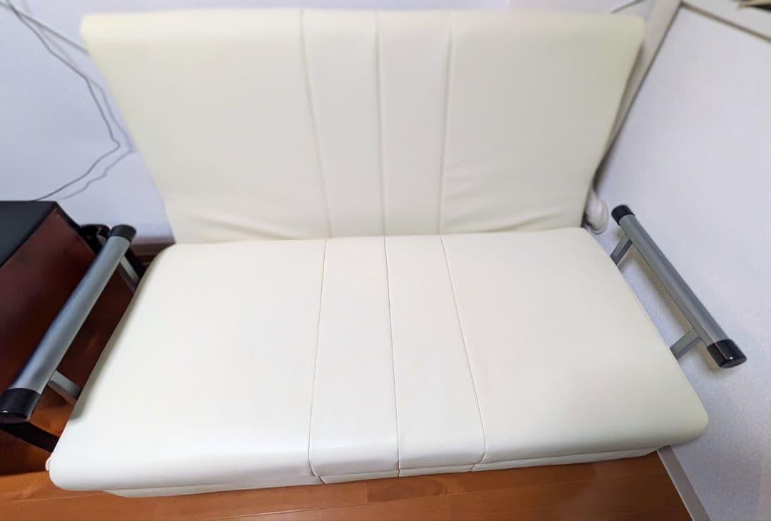 新品に近い、幅120センチ、セミダブルの3WAY ソファベッド　美品　ホワイト