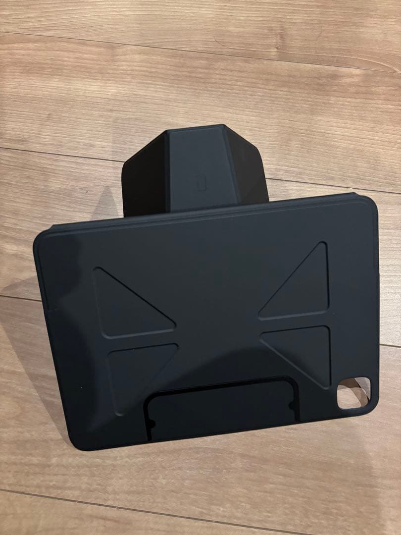 MOFT Dynamic Folio 11インチiPad Pro M4,5