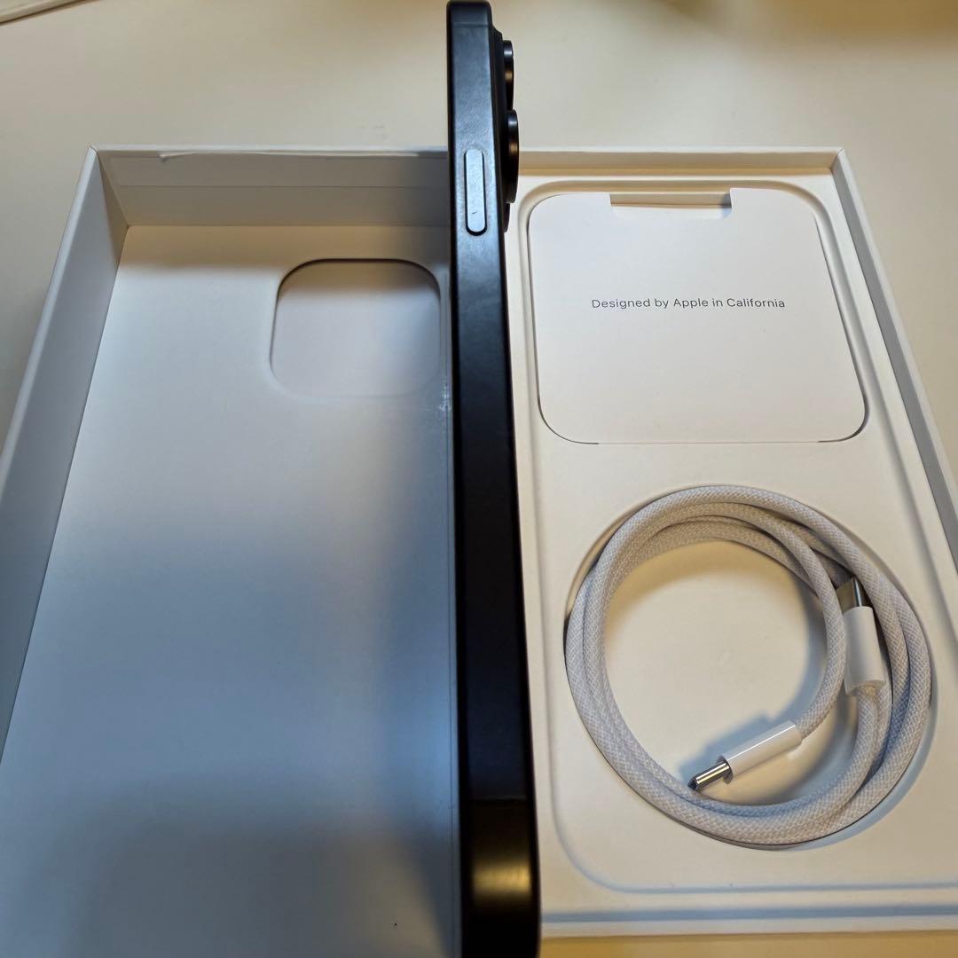 15Pro MAX 256ブラックチタニウムSIMフリー3点セット値下げ交渉あり