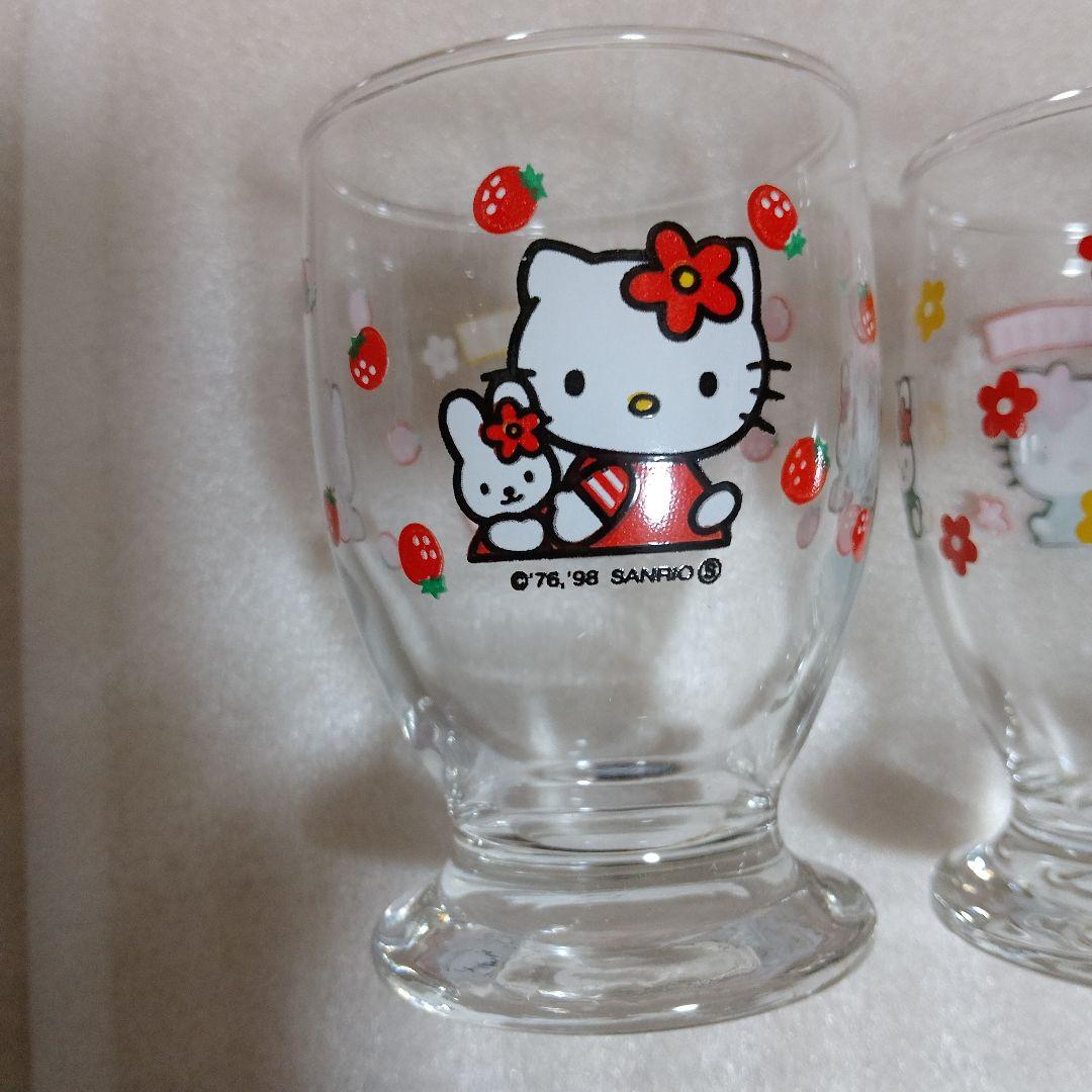 ハローキティ平成レトログラス　チャーミーキティプレート　苺グラス　新品